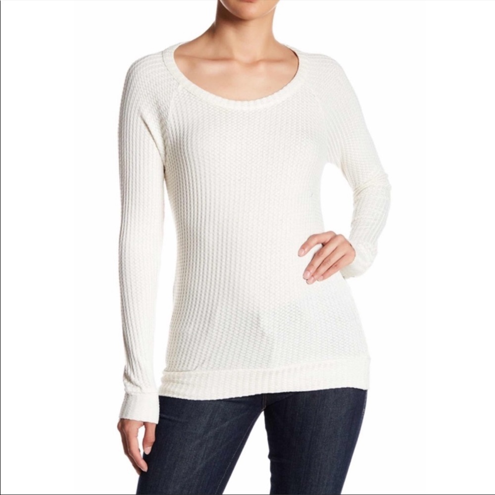 Chaser T-Back Top in Cream